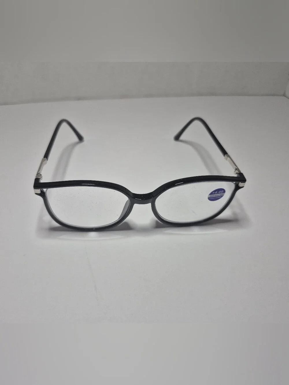Black Women's Reading Glasses - Classic Oval Frame